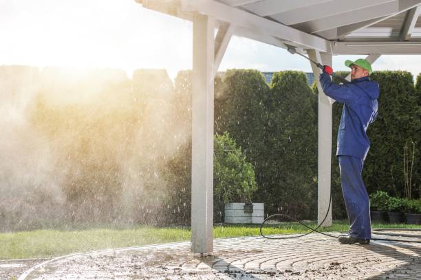 Best Oil and Grease Removal from Surfaces in Neenah, WI